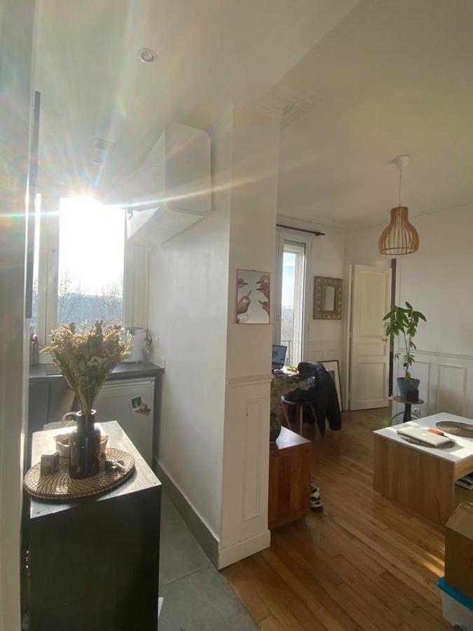 Appartement Ensoleille, Central Et Tout Equipe Avec Vue Tour Eiffel Et Pantheon Paris Exterior foto