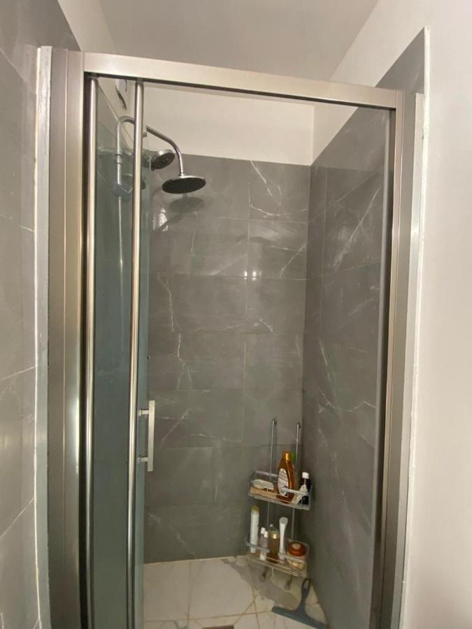 Appartement Ensoleille, Central Et Tout Equipe Avec Vue Tour Eiffel Et Pantheon Paris Exterior foto